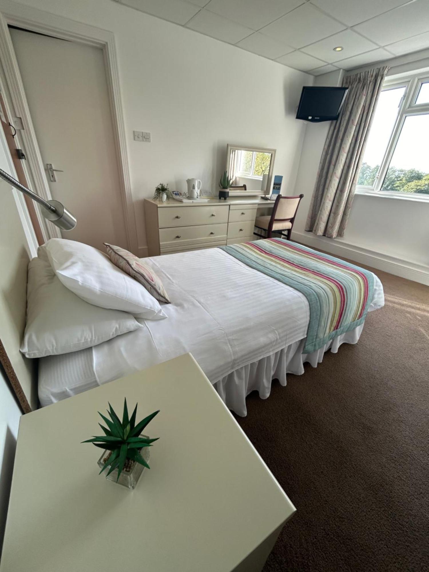 Westhill Country Hotel Ст. Хейлир Джерси Экстерьер фото