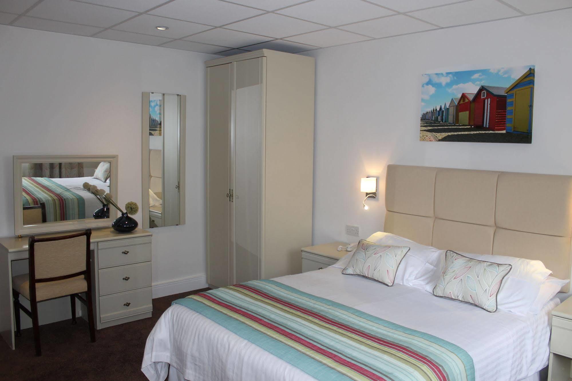 Westhill Country Hotel Ст. Хейлир Джерси Экстерьер фото